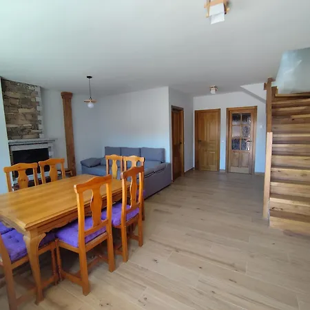 Cumbres Y Costumbres De Gredos *