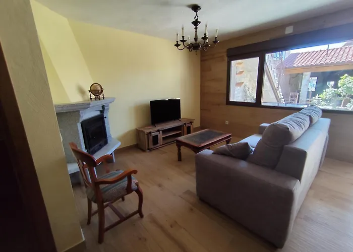 Holiday home Cumbres Y Costumbres De Gredos Hoyos del Espino