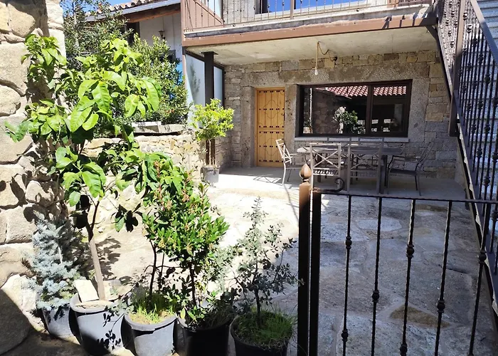 Cumbres Y Costumbres De Gredos Holiday home Hoyos del Espino